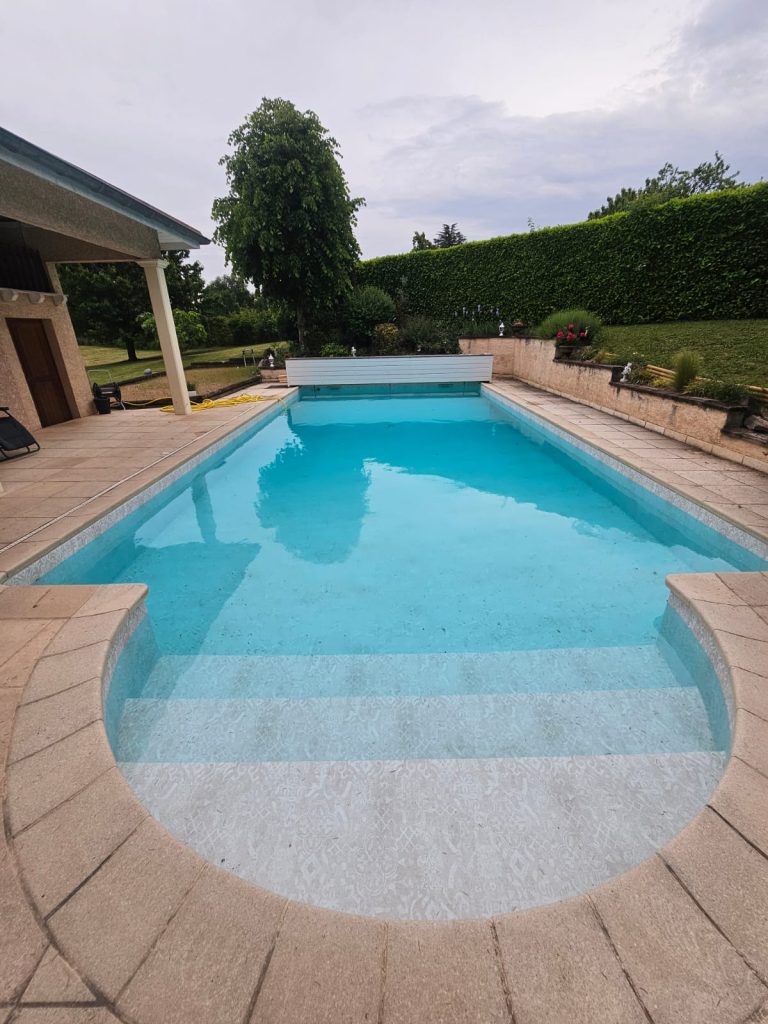 Piscine Blanc Motifs